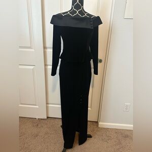 Alex Evenings Black velvet top and matching skirt 8P